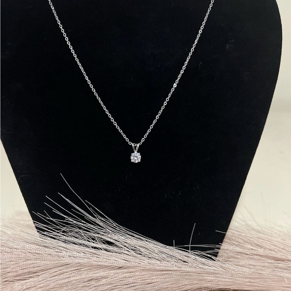 Sterling silver with Swarovski Crystal